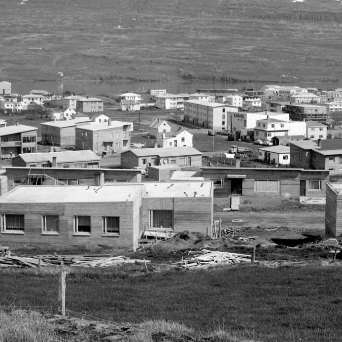 14. Séð yfir nýbyggingar við Áshlíð á Akureyri árið ? Ljósmynd Erlingur Davíðsson.