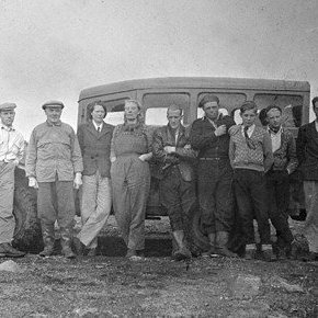 1. Grímur Sigurðsson Radíó, 
2. Þorsteinn Þorsteinsson, 
3. Svanhildur í Holtseli, 
4.Þórunn Björnsdóttir frá Lundi, 
5, Halldór Bárðarson(ljósmyndara í Höfða)
6. Jón Bjarnason, Hátúni 
7. Baldur Ágústsson, 
8. Jón Dalmann Ármannsson.
9.