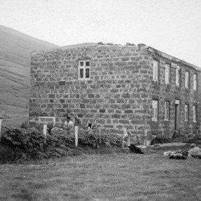 Stóruvelli í Bárðadal, byggt um 1880.