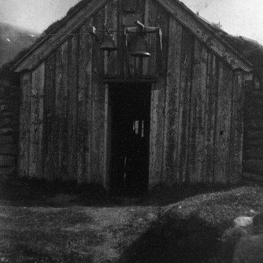 Tillaga, Sjávarborg eða Silfrastaðir í Skagafirði.