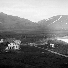 Skagaströnd, tekin í austur.