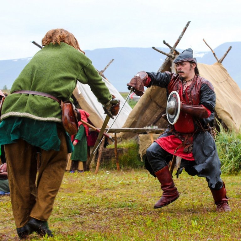 Slær í brýnu á miðaldadögum á Gásum