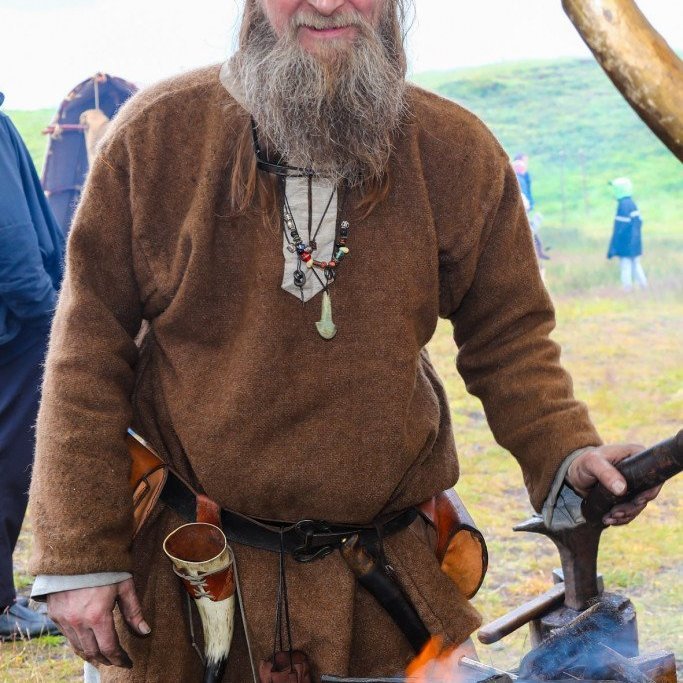 Eldsmíðað á Gásum