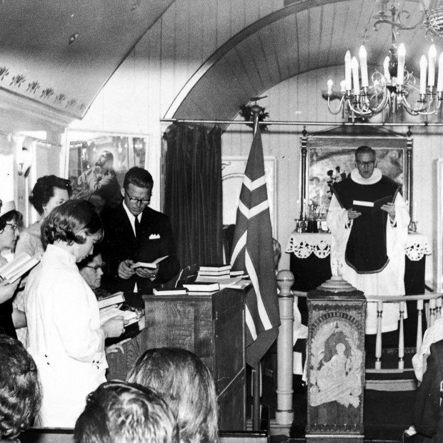 Ferming í Miðgarðakirkju.
Úr Grímseyjarsafni Helga Daníelssonar og Friðþjófs Helgasonar.