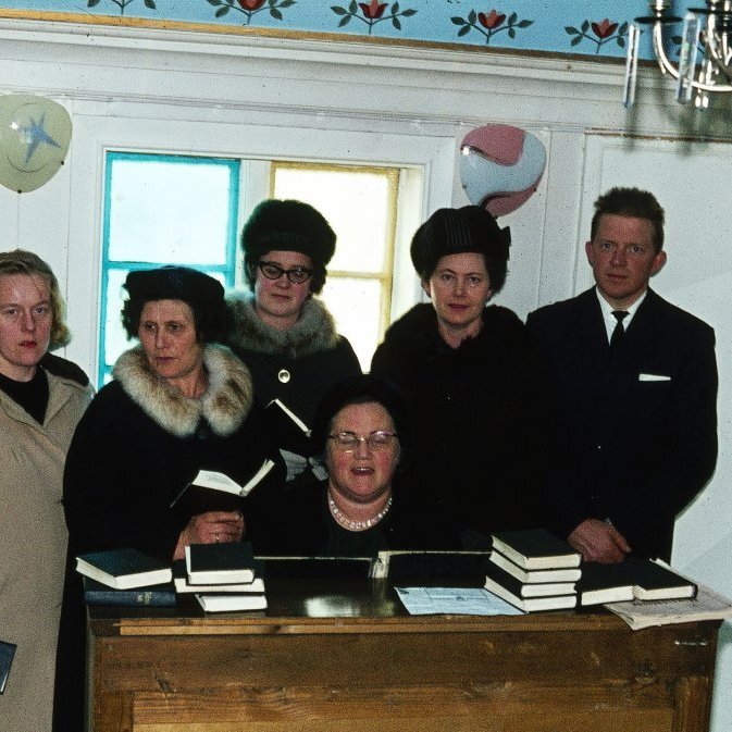 Kirkjukór og organisti Miðgarðakirkju.
Úr Grímseyjarsafni Helga Daníelssonar og Friðþjófs Helgasonar.