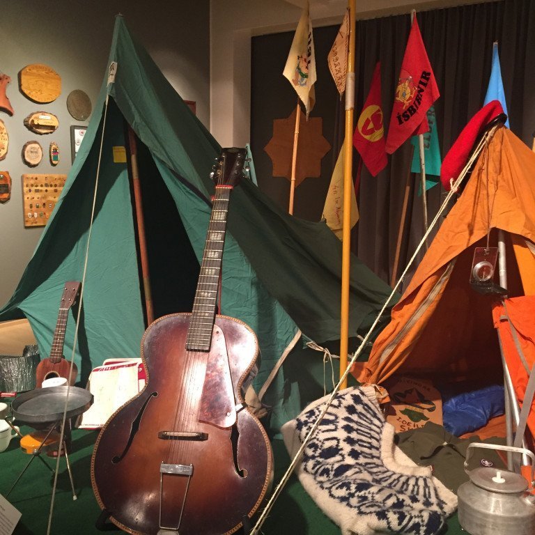 Skátar á Akureyri í 100 ár.
Scouts in Akureyri for a century.