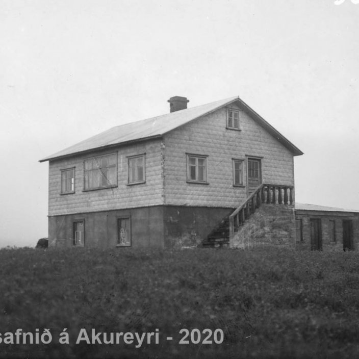 9. Hallgilsstaðir 1 á Langanesi.

Þekkir þú… staðinn, fólkið, tilefnið eða tímann?  Sendu okkur póst minjasafnid@minjasafnid.is