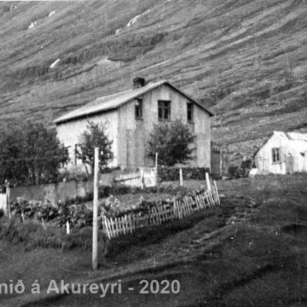 40. Hesteyri í Mjóafirði.
Þekkir þú… staðinn, fólkið, tilefnið eða tímann?  Sendu okkur póst minjasafnid@minjasafnid.is