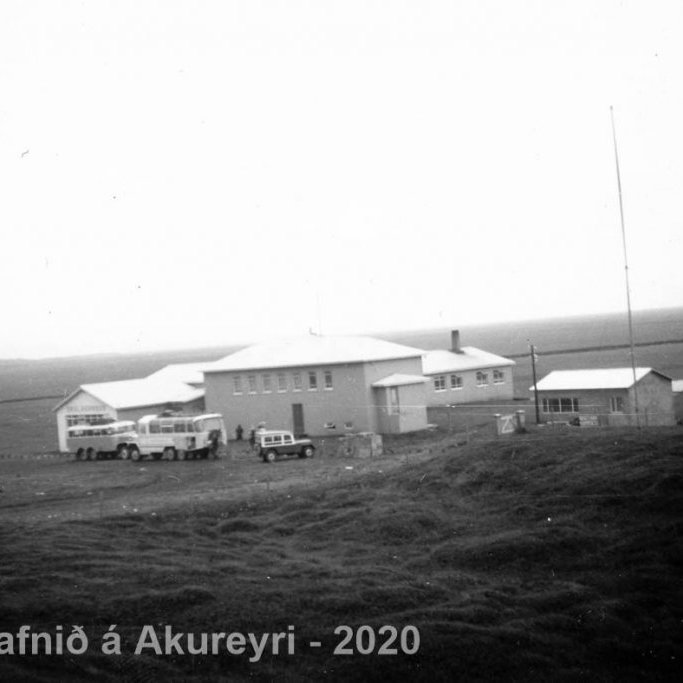 41. Skúlagarður Kelduhverfi.
Þekkir þú… staðinn, fólkið, tilefnið eða tímann?  Sendu okkur póst minjasafnid@minjasafnid.is