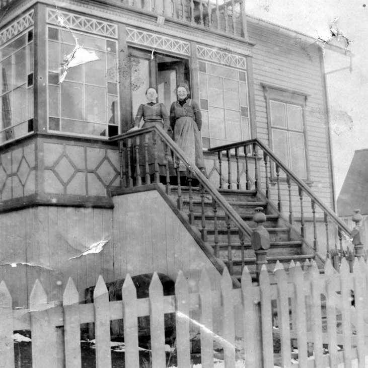 58. Tilgáta: Norðurpóllinn Gránufélagsgötu.
Þekkir þú… staðinn, fólkið, tilefnið eða tímann?  Sendu okkur póst minjasafnid@minjasafnid.is