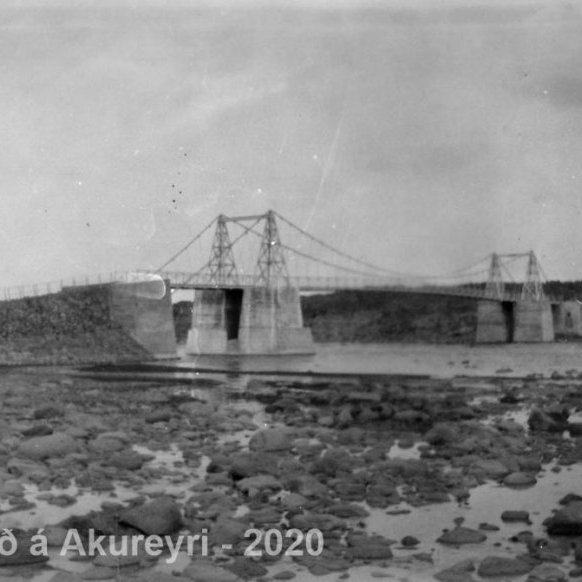 Gamla brúin yfir Jökulsá í Axarfirði.