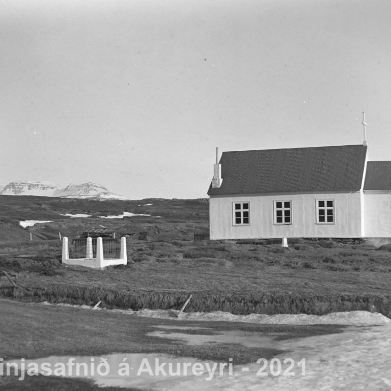 14. Hjaltastaðakirkja.
Þekkir þú… staðinn, fólkið, tilefnið eða árið? Sendu okkur póst minjasafnid@minjasafnid.is