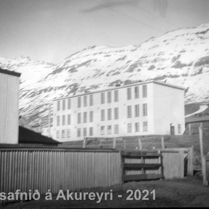 23. Þekkir þú… staðinn, fólkið, tilefnið eða árið? Sendu okkur póst minjasafnid@minjasafnid.is