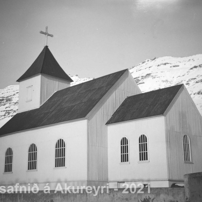 28. Norðfjarðarkirkja
Þekkir þú… staðinn, fólkið, tilefnið eða árið? Sendu okkur póst minjasafnid@minjasafnid.is