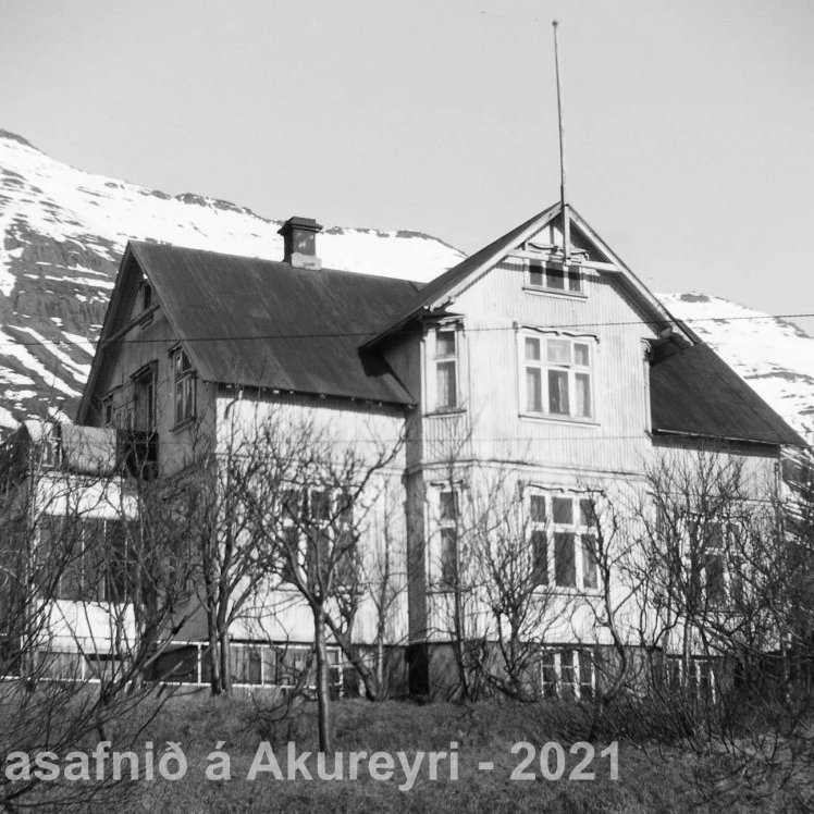 39. Þekkir þú… staðinn, fólkið, tilefnið eða árið? Sendu okkur póst minjasafnid@minjasafnid.is