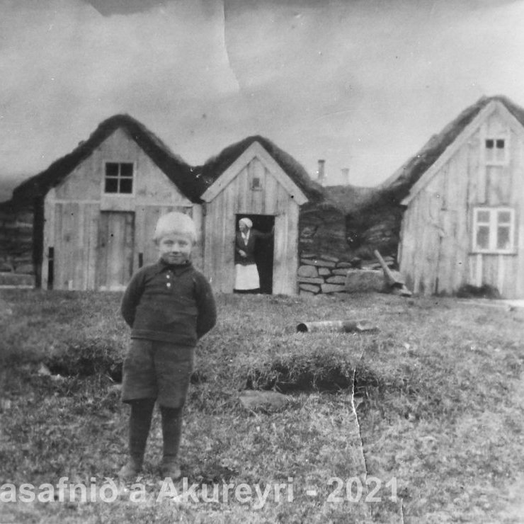 54. Þekkir þú… staðinn, fólkið, tilefnið eða árið? Sendu okkur póst minjasafnid@minjasafnid.is