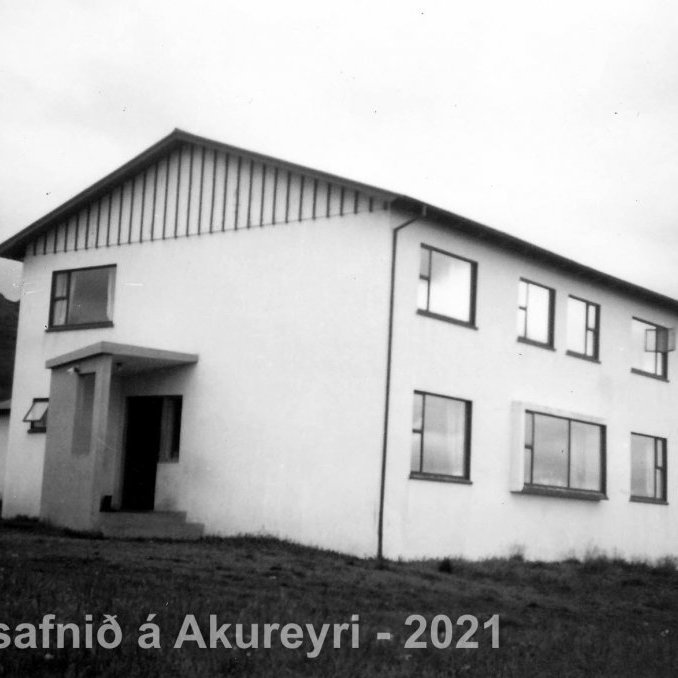 61. Ásgarður í Dölum.
 Þekkir þú… staðinn, fólkið, tilefnið eða árið? Sendu okkur póst minjasafnid@minjasafnid.is