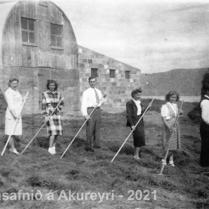 70. Þekkir þú… staðinn, fólkið, tilefnið eða árið? Sendu okkur póst minjasafnid@minjasafnid.is