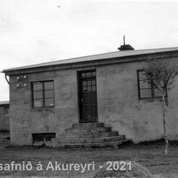 83. Þekkir þú… staðinn, fólkið, tilefnið eða árið? Sendu okkur póst minjasafnid@minjasafnid.is