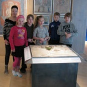 5. bekkur Hrafnagilsskóla í heimókn í morgun