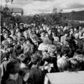 Opið á laugardaginn - minnum á ljósmyndasýningu Vigfúsar Sigurgeirssonar.