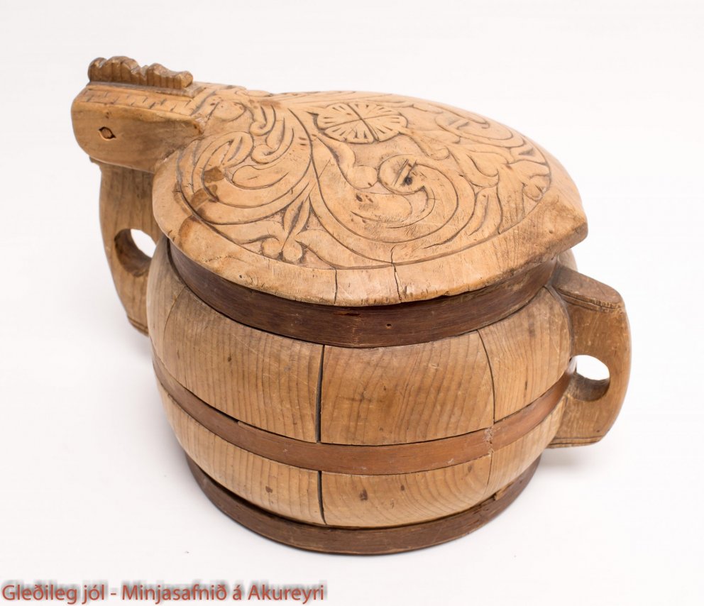 Food container from the 19th century