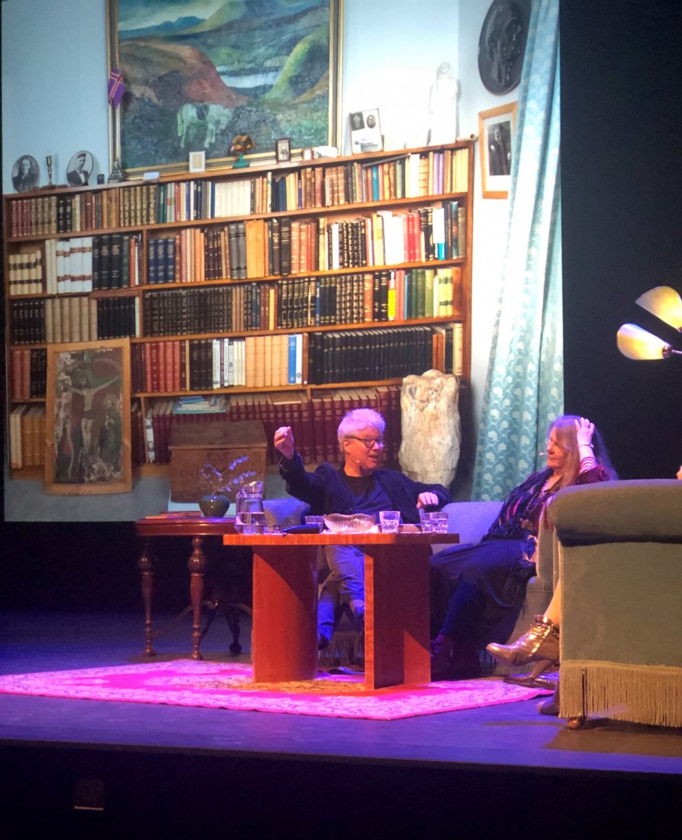 Gestaboð í Hofi vegna Svartra fjaðra