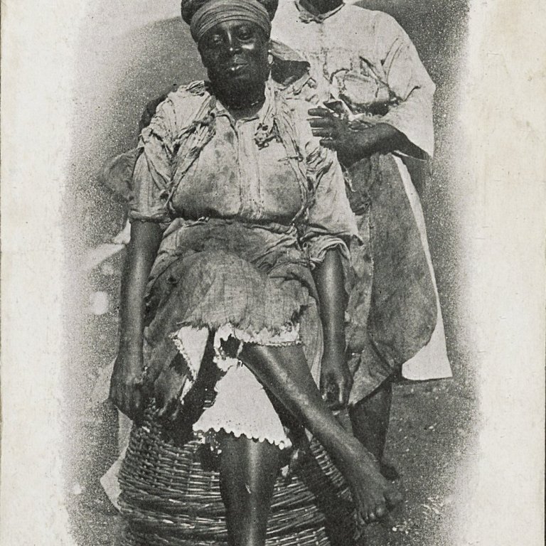 Mynd Emilie Langkjær tók myndir í Dönsku Vestur -Indíum og seldi sem póstkort. Hún tók einnig frétta…