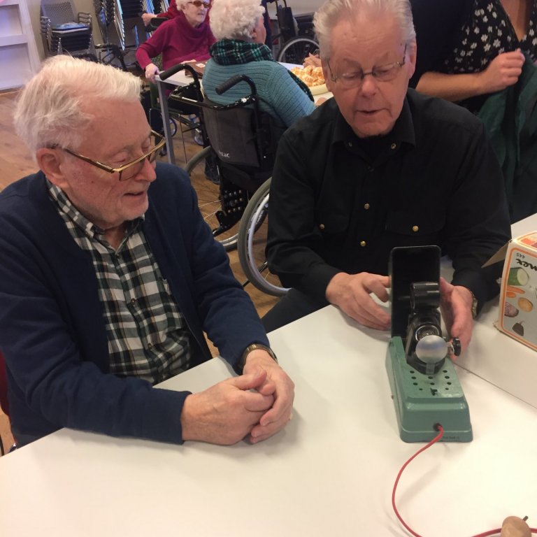 Áhugasamir heldri borgarar á Hlíð