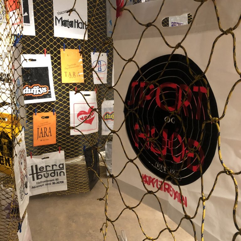 Manstu eftir pokanum úr þessari verslun? Manstu hvað þú verslaðir?